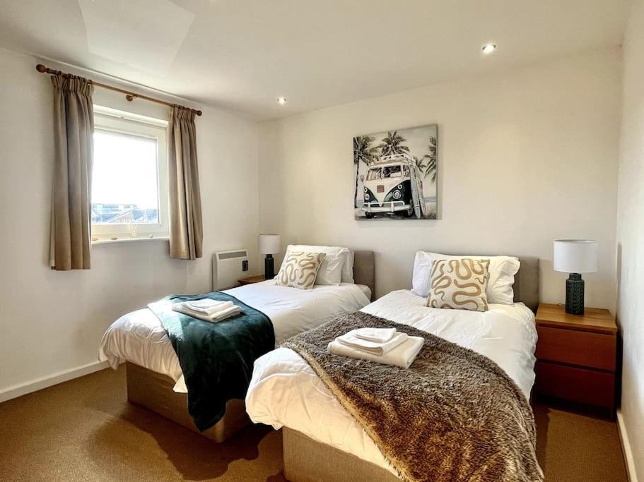 Beachfront Bliss With Spectacular Views Llanelli Exterior foto