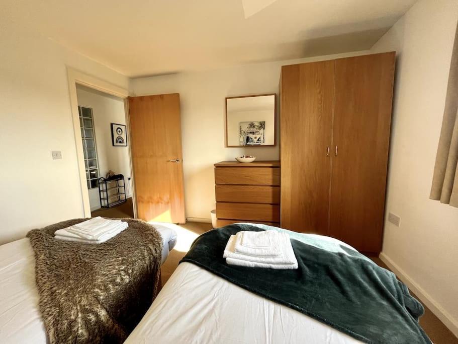 Beachfront Bliss With Spectacular Views Llanelli Exterior foto